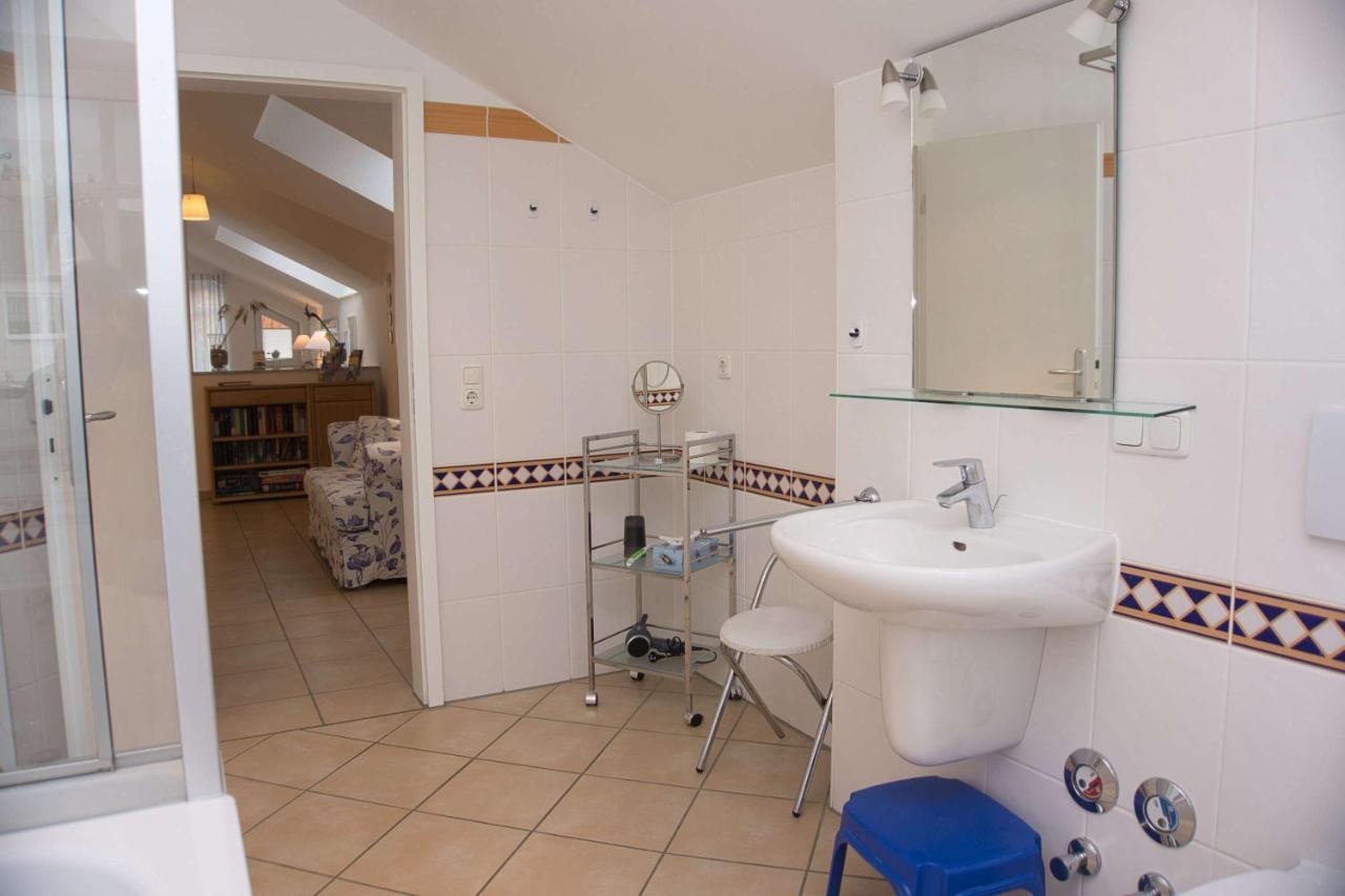 Balkon Mit Traumhaften Meerblick, Gratis Nutzung Vom Ahoi Erlebnisbad Und Sauna In Sellin Duenenhaus Fewo05 Герен Екстер'єр фото
